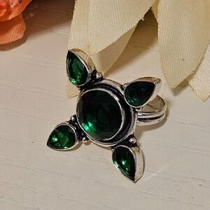 Green Quartz Flower Ring - transform negative energies into positive energies